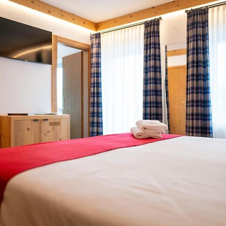Hotel Des Alpes Cortina dʼAmpezzo Extérieur photo