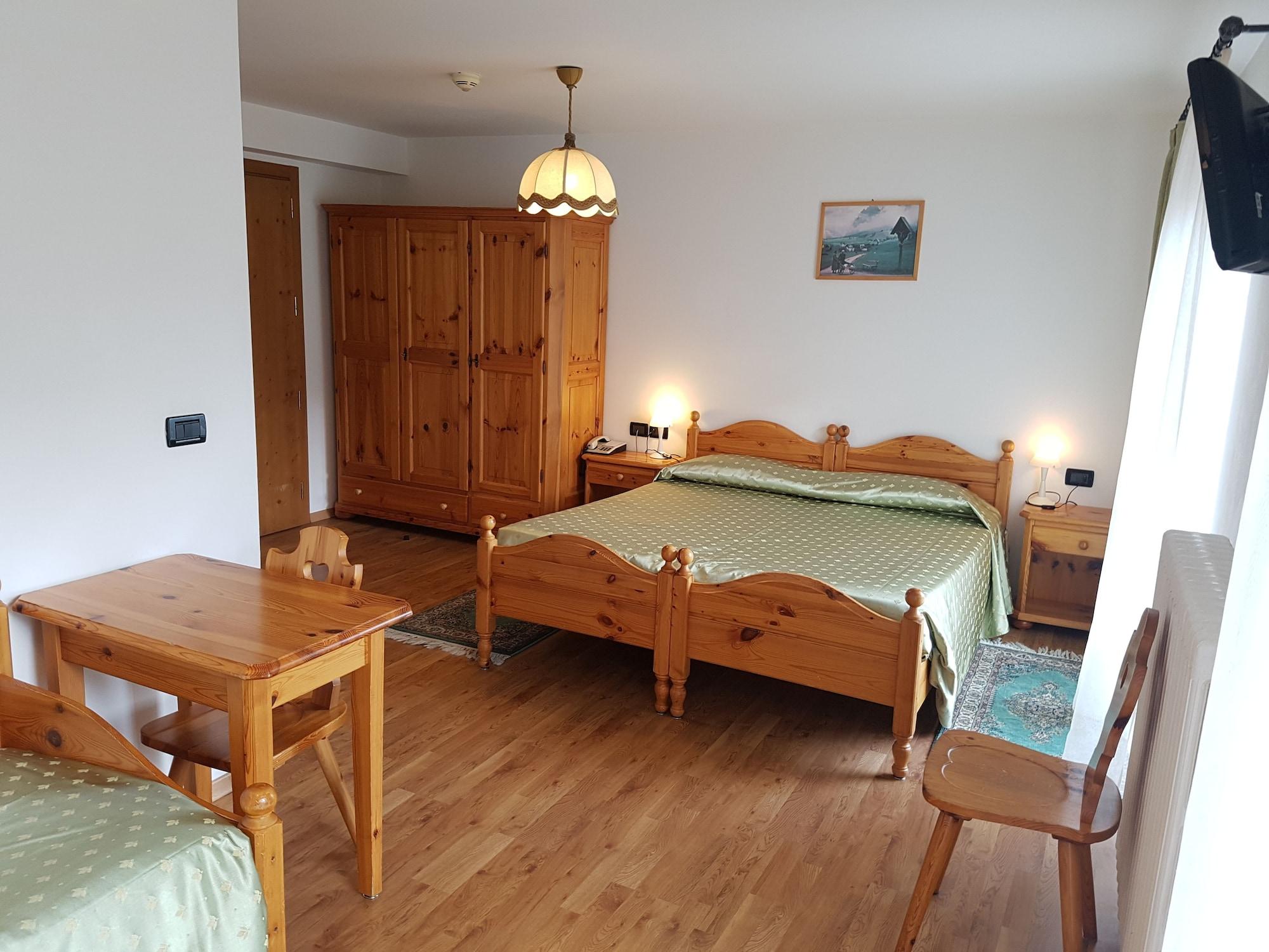 Hotel Des Alpes Cortina dʼAmpezzo Extérieur photo