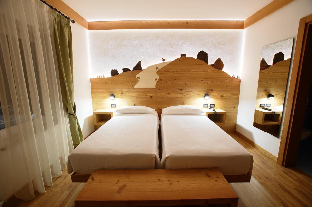 Hotel Des Alpes Cortina dʼAmpezzo Extérieur photo