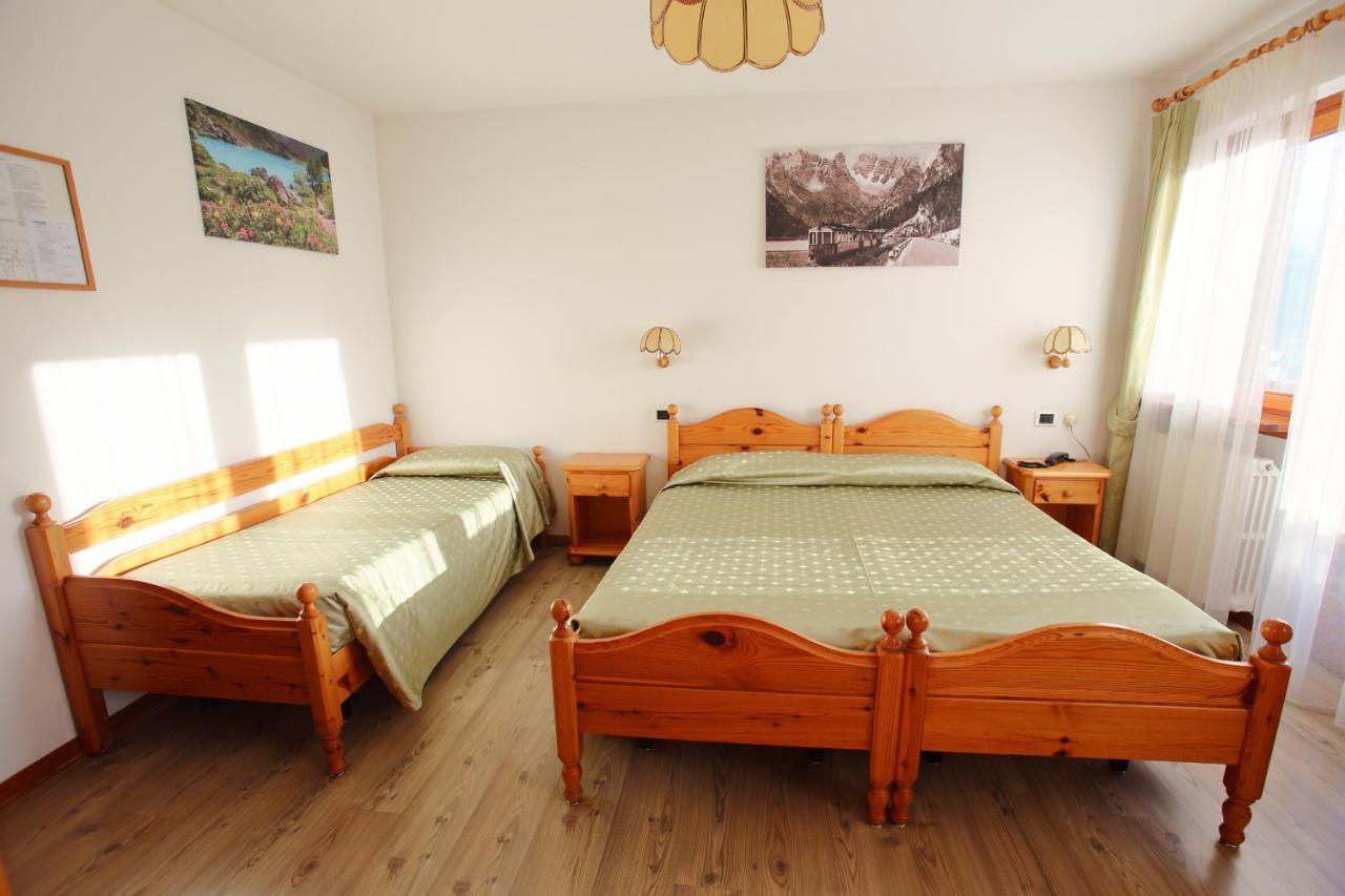 Hotel Des Alpes Cortina dʼAmpezzo Extérieur photo