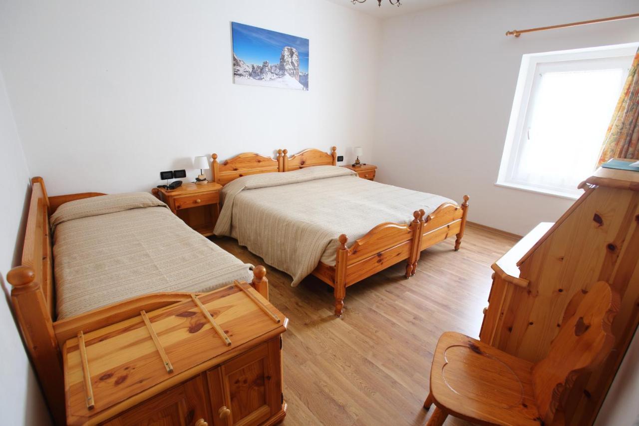 Hotel Des Alpes Cortina dʼAmpezzo Extérieur photo