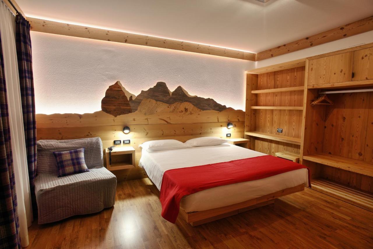 Hotel Des Alpes Cortina dʼAmpezzo Extérieur photo
