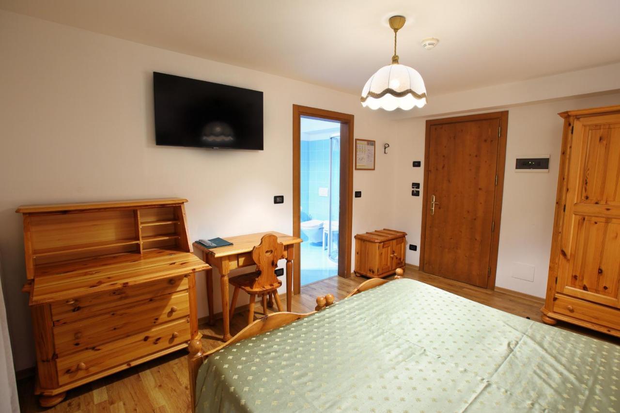 Hotel Des Alpes Cortina dʼAmpezzo Extérieur photo