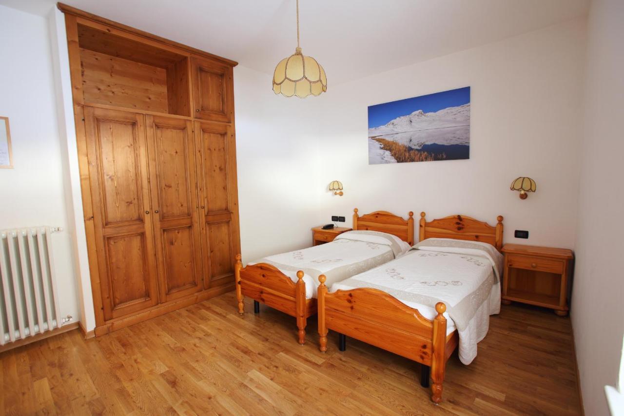 Hotel Des Alpes Cortina dʼAmpezzo Extérieur photo