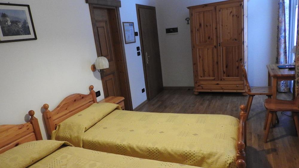 Hotel Des Alpes Cortina dʼAmpezzo Extérieur photo