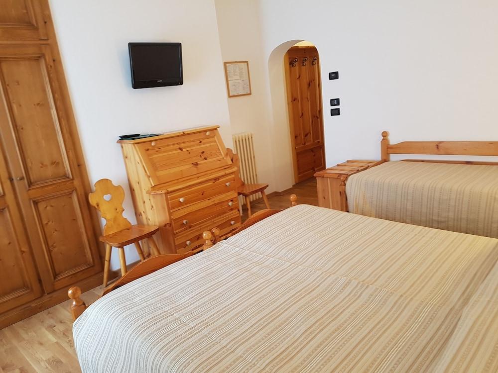 Hotel Des Alpes Cortina dʼAmpezzo Extérieur photo